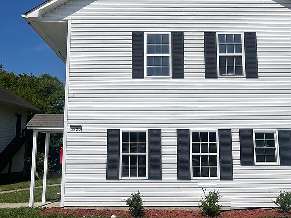 3rd image of 3223 Summit Ave #A