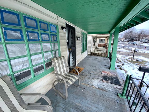 3rd image of 18191 Russell St