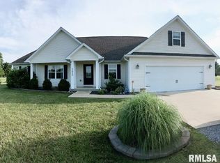 7465 E March Rd, Woodlawn, IL 62898