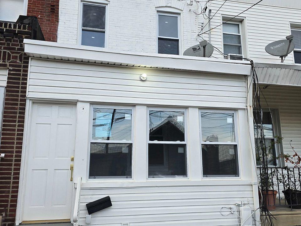 1st image of 211 Spruce St