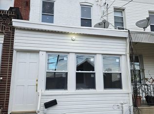 211 Spruce St, Darby, PA 19023