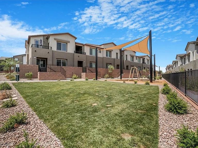 1529 Eva Crossing Pl — Photo 34