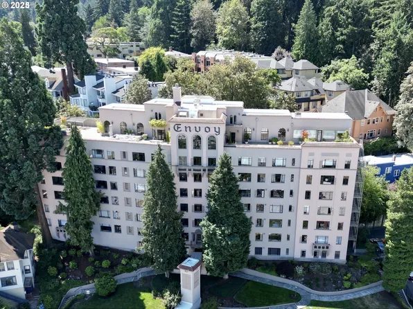 2336 SW Osage St Unit 406, Portland, OR 97205