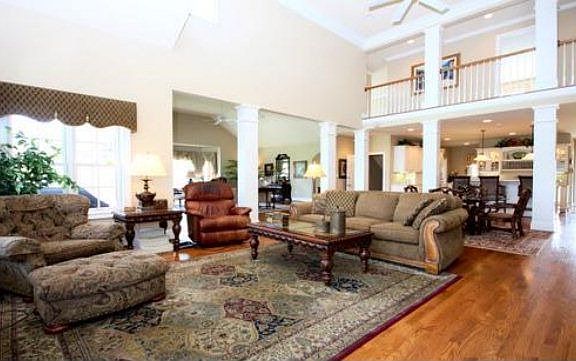 3rd image of 885 Sawgrass Cir
