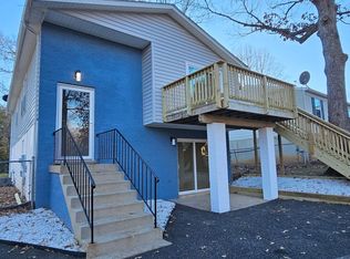 712 White Sands Dr, Lusby, MD 20657