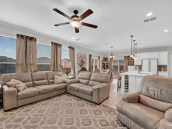 4th image of 4816 Ensenada Ave