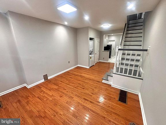 4th image of 5012 Reno St