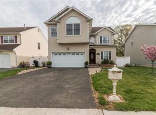 231 Orchard St, Keyport, NJ 07735