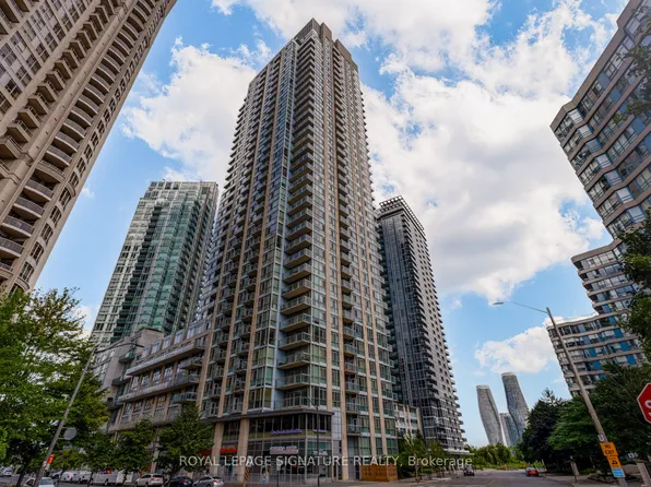 225 Webb Dr #1808, Mississauga, ON L5B 4P2