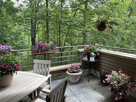3rd image of 228 Allandale Rd APT 2B
