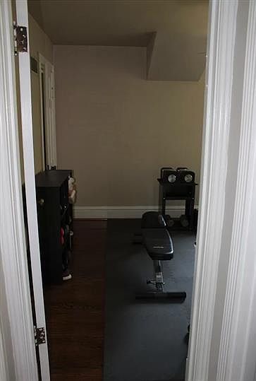 2nd image of 7924 Delmar Blvd #1