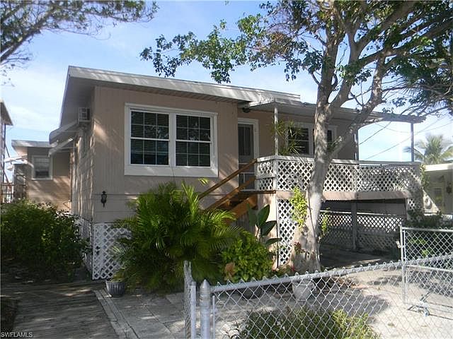 1st image of 429 Bonita St