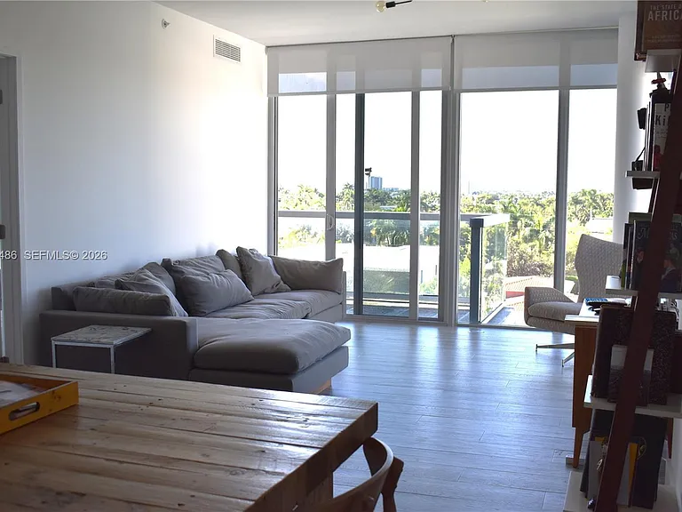 9940 W Bay Harbor Dr #6D — Photo 12