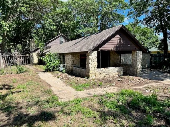 1718 S Fern St, Wichita, KS 67213