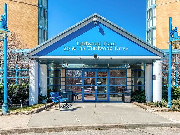 2nd image of 25 Trailwood Dr #2101