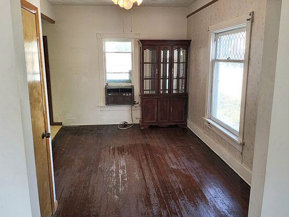 2nd image of 409 W A STREET