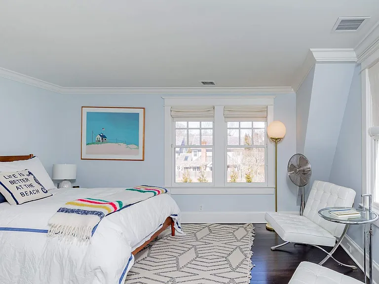 17 Wainscott Stone Rd — Photo 13