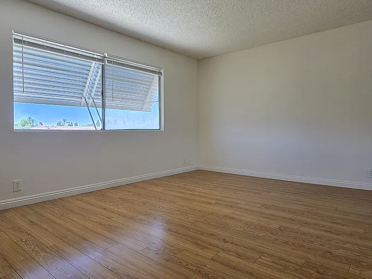 19705 Nicholas Ave — Photo 20