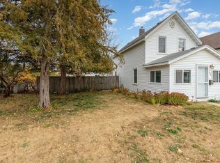 206 E Main St, Belle Plaine, MN 56011