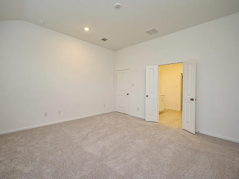 6427 Seafoam Lake Dr — Photo 28