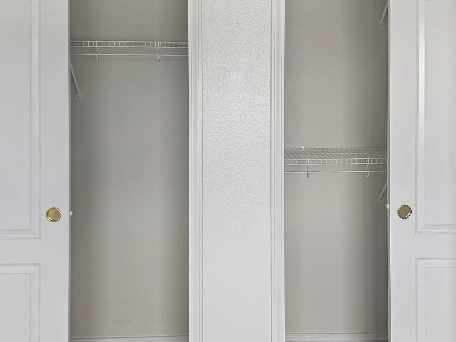 1 bed, 2474 sqft, $900 — Photo 2
