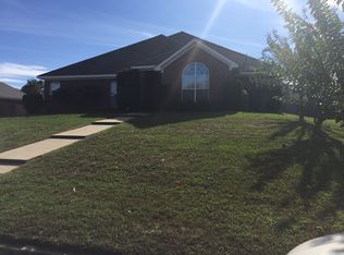 404 Boulder Ridge Cir, Texarkana, AR 71854