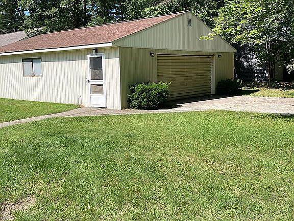 4th image of 10334 W Higgins Lake Dr