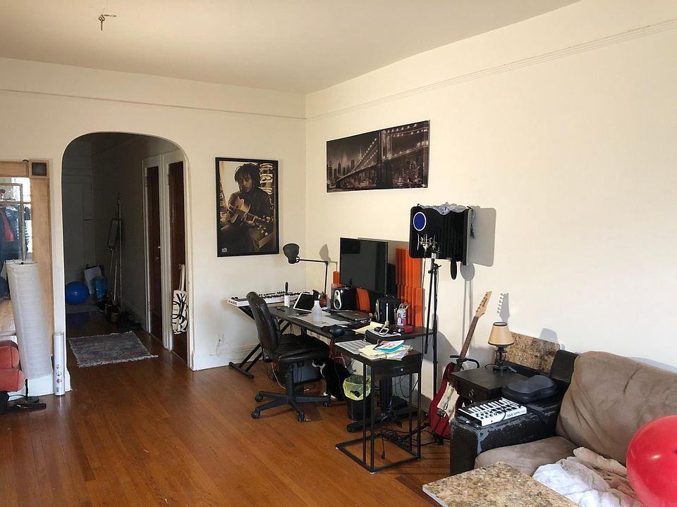 1st image of 170 Irvington Ave APT 302