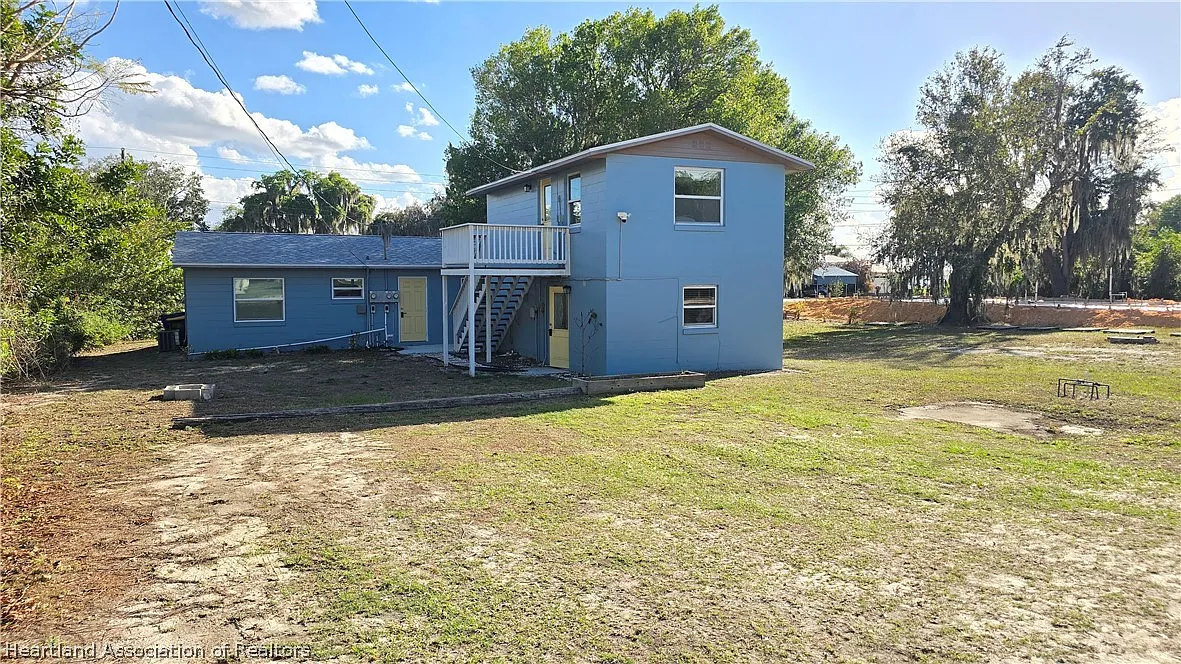 1 bed, 1.0 bath, 378 sqft, $900 — Photo 2