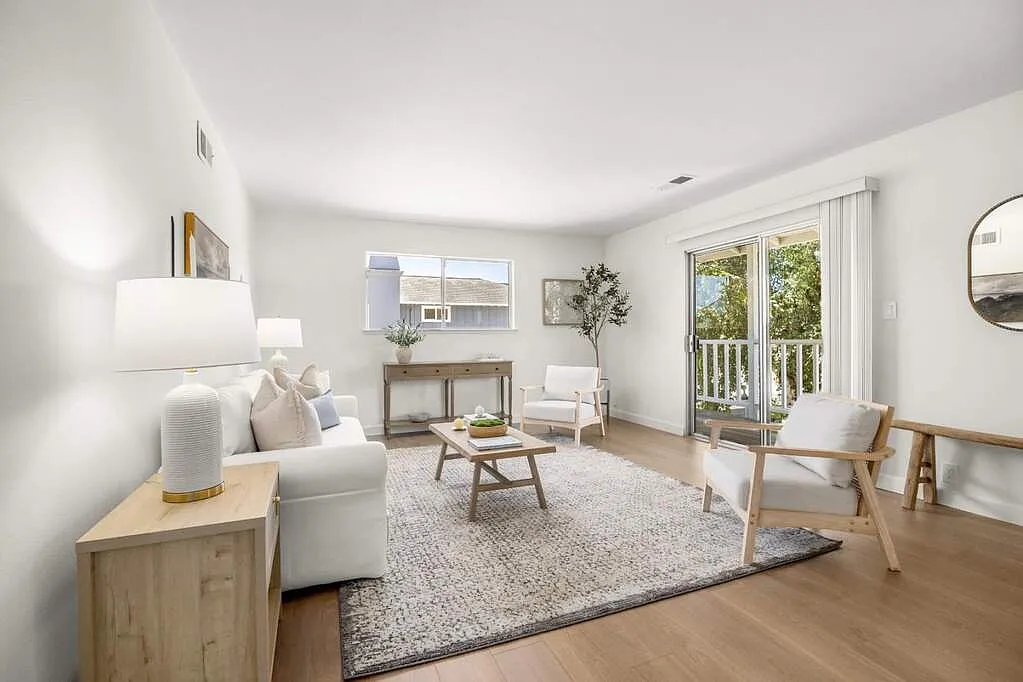 2 bed, 1200 sqft, $4,900 — Photo 4