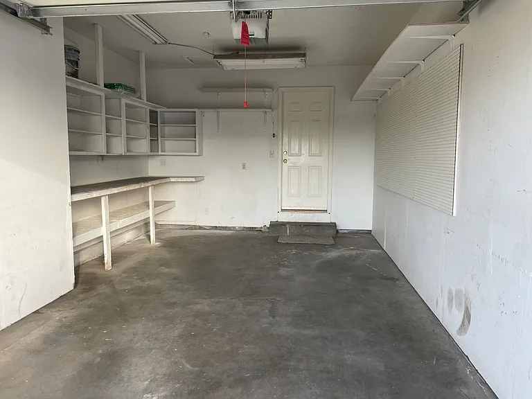 950 S Sweetwater Dr #950 — Photo 22