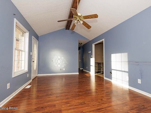 2nd image of 598 River Oaks Dr