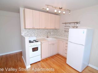 320 Valley St APT 8, Seattle, WA 98109