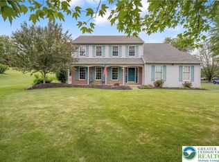 5650 N Halbea St, Bethlehem, PA 18017