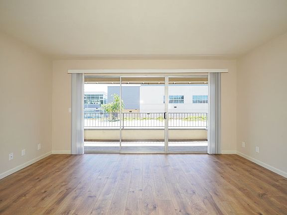 2nd image of 1825 California St APT 19