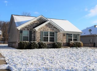 6213 Forsythia Ln, Louisville, KY 40229