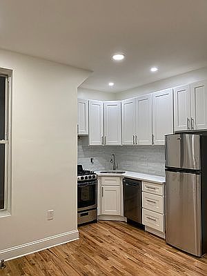 2nd image of 90 Pierrepont St APT 1A