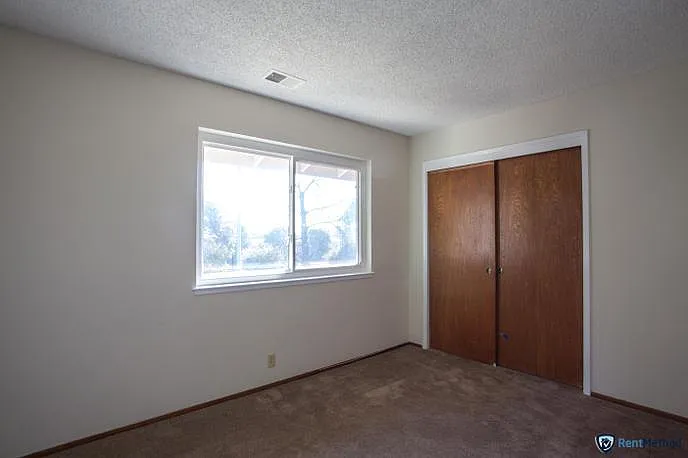 37232 Yolo Ter — Photo 10