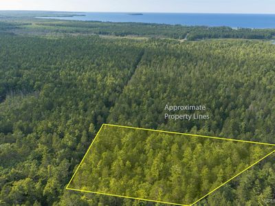 Perry Rd, Au Train, MI, 49806