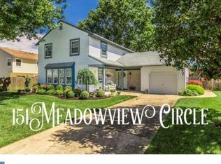 151 Meadowview Cir, Marlton, NJ 08053