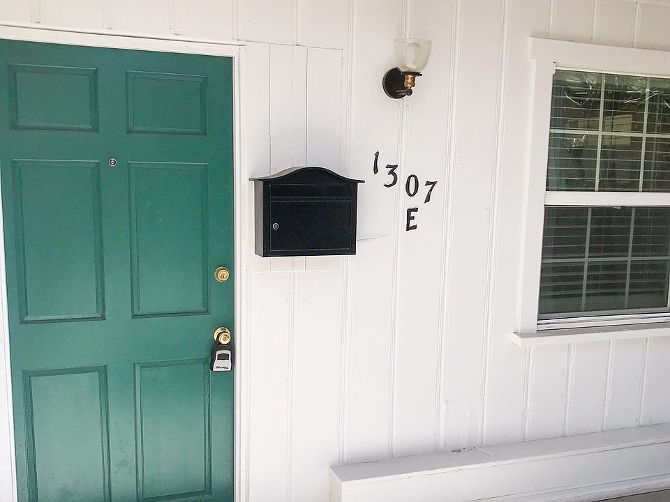 1st image of 1307 E Wilson Ave