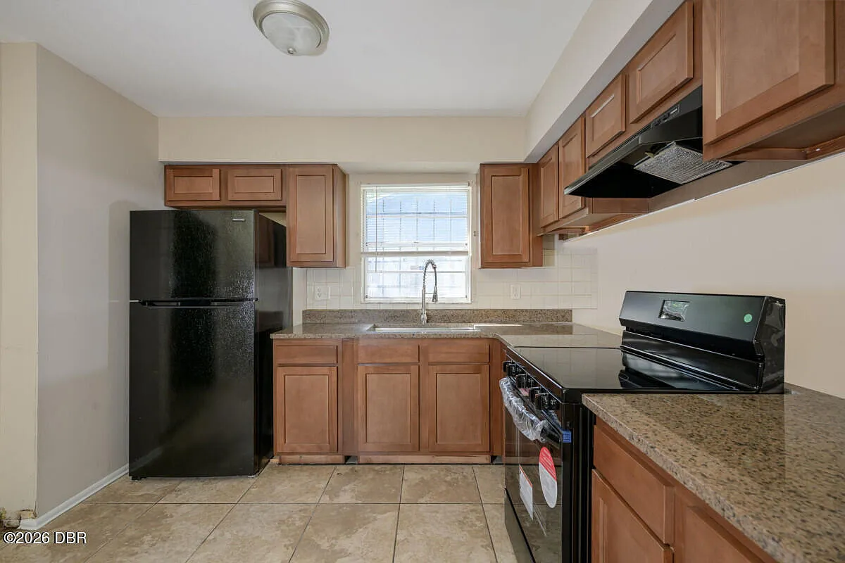 2 bed, 2.0 bath, 987 sqft, $1,550 — Photo 4