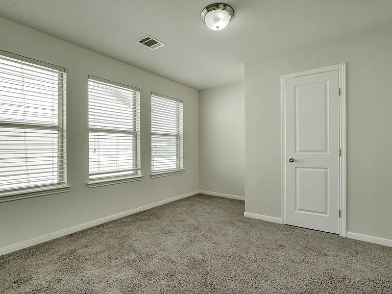 177 Diamond Point Dr — Photo 6