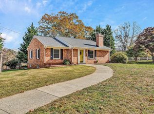 3101 Circle Dr SW, Roanoke, VA 24018