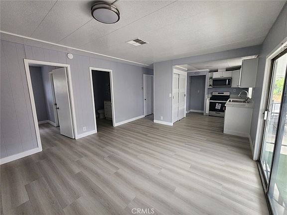 5th image of 995 Pomona Rd #3