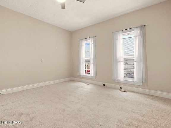2nd image of 121 S Clifton Ave