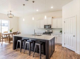 7409SO Grand Arbor Cres, Sioux Falls, SD 57108