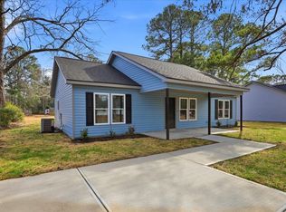102 E Pope Ave, Kenly, NC 27542