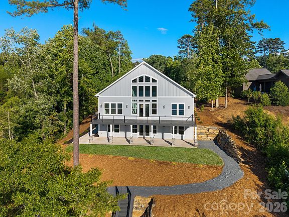 2nd image of 200 Ridge Dr