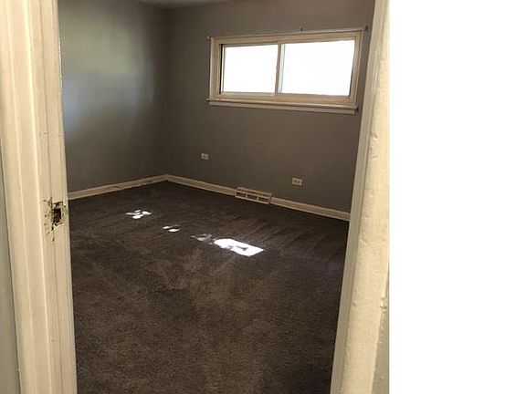 3rd image of 417 N 3rd Ave #417